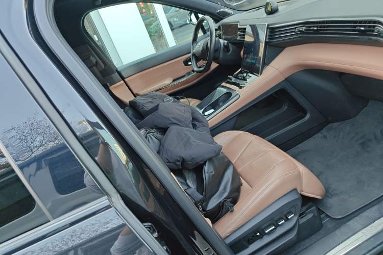 Used Nio ES8 2020 580 km Signature Edition 7-Seater Version