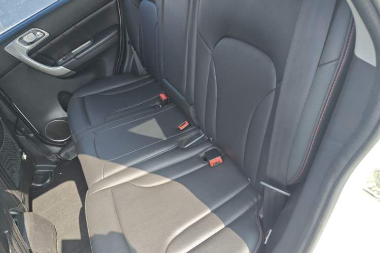 Used Haval H6 2016 Upgraded Model 1.5T Manual Two-Wheel Drive Elite Version
