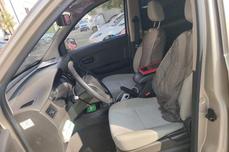 Used Wuling Rongguang V 2018 1.5L Standard Version