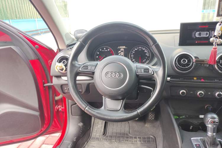 Used Audi A3 2016 Limousine 35 TFSI Prestige Edition
