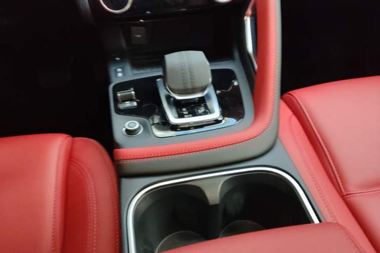 Used Jaguar E-PACE 2024 All-New R-DYNAMIC S Sport Edition
