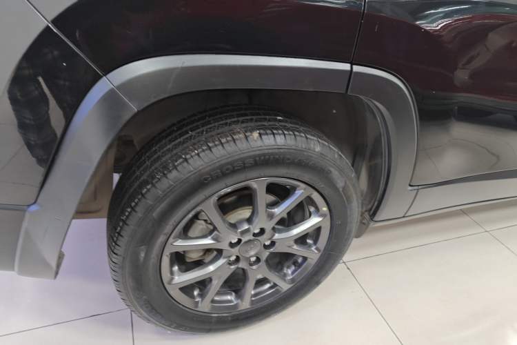 Used  Cherokee 2020 2.0L Two-Wheel Drive Classic Sports Edition