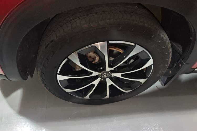 Used Changan CS85 COUPE 2019 1.5T DCT Luxury Version China VI Standard
