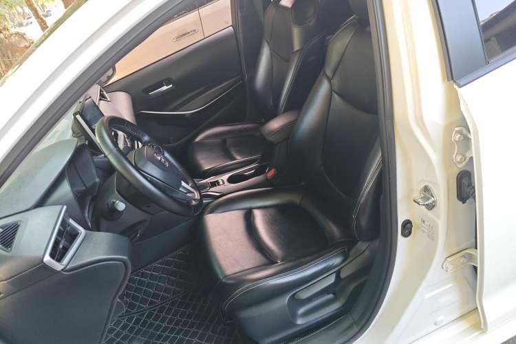 Used Toyota Corolla 2021 Dual-Engine 1.8L E-CVT Pioneer Edition
