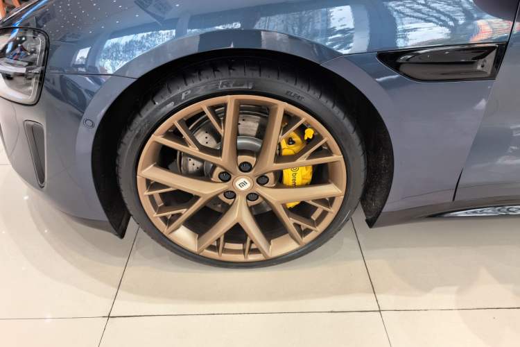 Used  SU7 2024 Four-Wheel Drive Ultra-Long Range Advanced Intelligent Driving Max Edition
