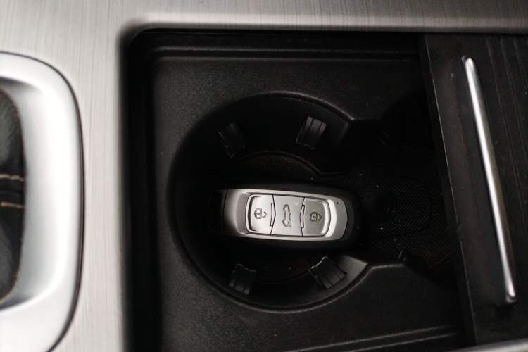 Used Geely Auto Emgrand X7 Sport 2016 1.8TD Automatic Smart Connectivity Version
