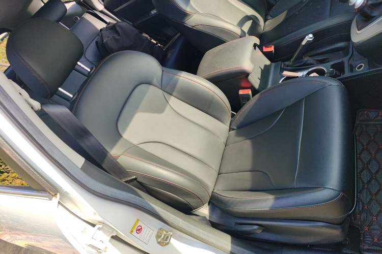 Used Haval M6 2018 1.5T Manual Two-Wheel Drive Elite Model
