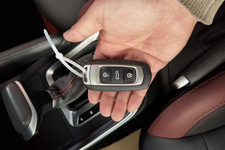 Used Geely Auto Vision X3 2021 PRO 1.5L CVT Deluxe Model
