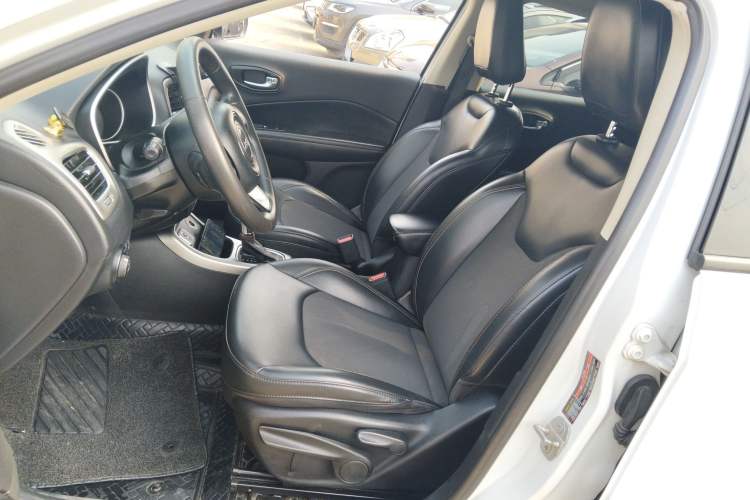 Used  Compass 2017 200T Automatic Comfort Edition
