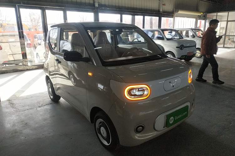 Used Wuling Hongguang MINIEV 2024 3rd Generation 215km Youth Edition
