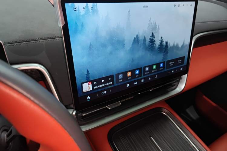 Used  eπ008 2024 636Max All-Electric Version 6 Seats
