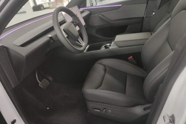 Used Tesla Model Y 2026 Rear-Drive Model