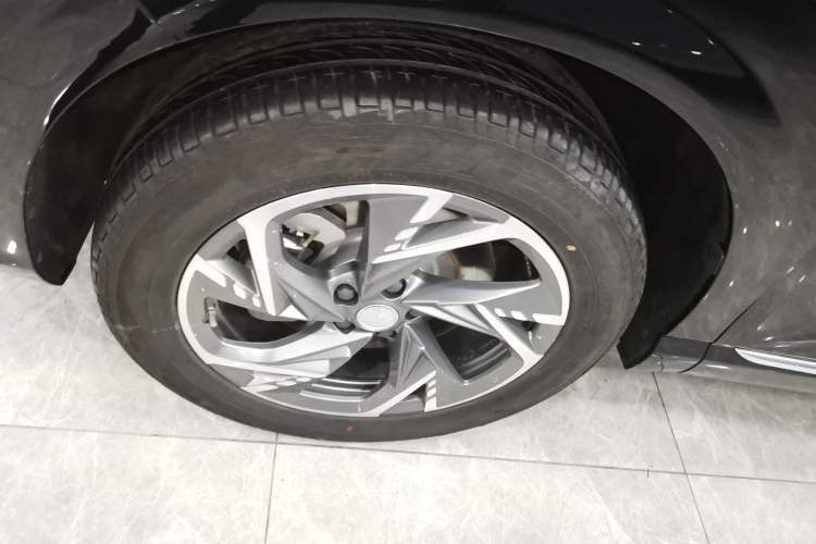 Used Hongqi HS3 PHEV 2024 PHEV 115km Jingwei Edition
