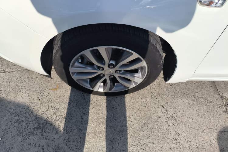 Used Buick GT 2018 18T Automatic Elite Model
