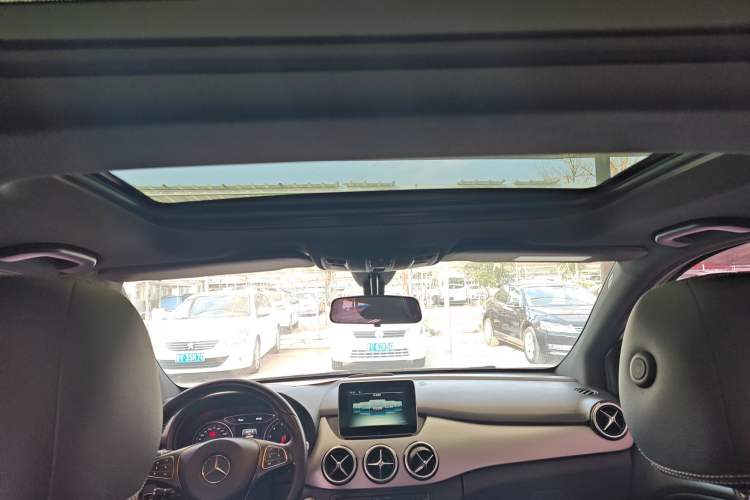 Used Mercedes-Benz B-Class 2015 B 200 Sport Edition
