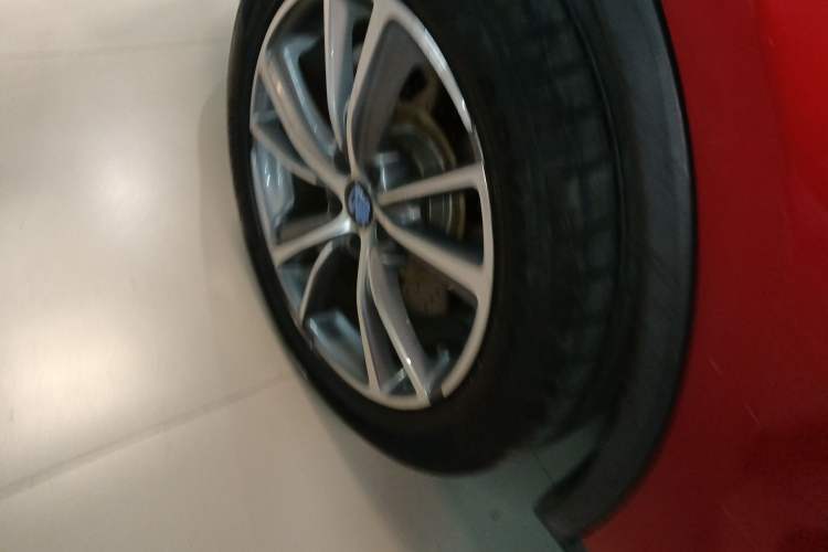 Used BYD Tang New Energy 2018 DM 2.0T All-Wheel Drive Smart Connectivity Luxury Model 7 Seats China V Emission Standard
