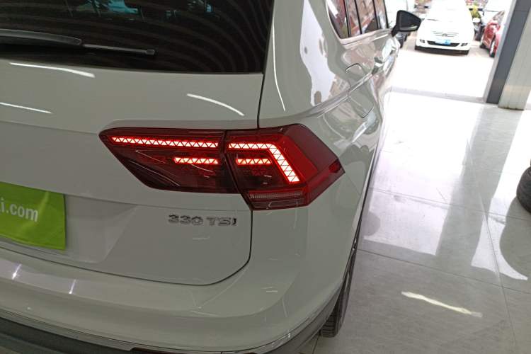 Used Volkswagen Tiguan 2018 330TSI All-Wheel-Drive Innovation Model
