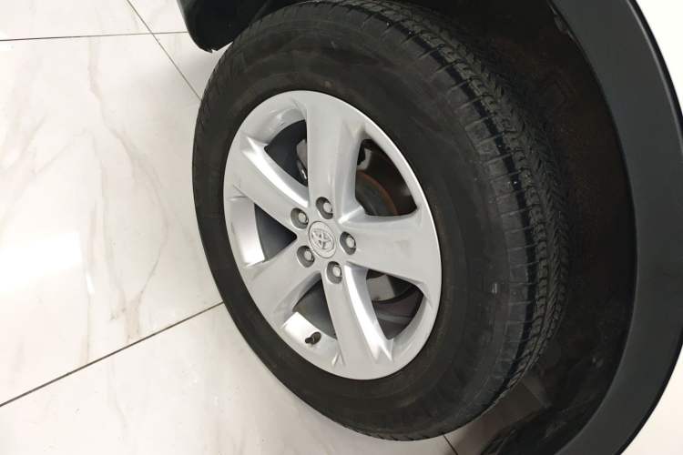 Used Toyota RAV4 2013 2.0L CVT Two-Wheel Drive Urban Edition
