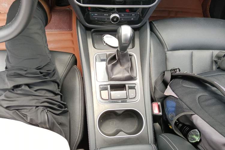 Used BYD Song MAX 2017 1.5T Automatic Smart Connect Elite 7-Seater
