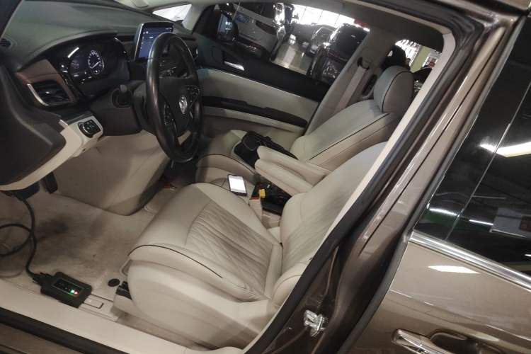 Used Buick GL8 2022 Land Business Class 652T Luxury Model
