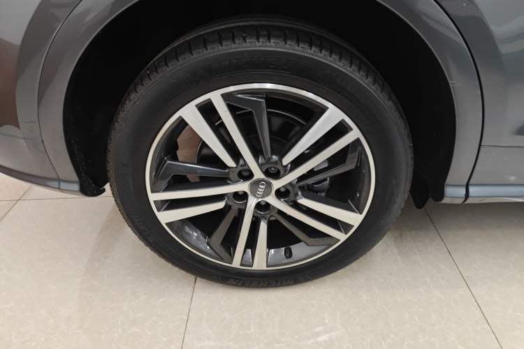 Used Audi Q5L 2020 Updated 40 TFSI Prestige Fashion Edition
