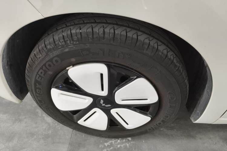 Used Wuling Hongguang MINIEV 2025 Four-Door Version Advanced Edition
