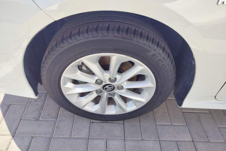 Used Toyota Corolla 2021 Dual-Motor 1.8L E-CVT Elite Edition
