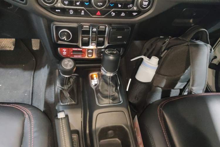 Used  Wrangler 2024 2.0T Robin Hood Four-Door Edition
