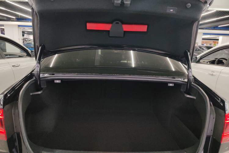 Used Volkswagen Magotan 2021 330TSI DSG 30th Anniversary Edition
