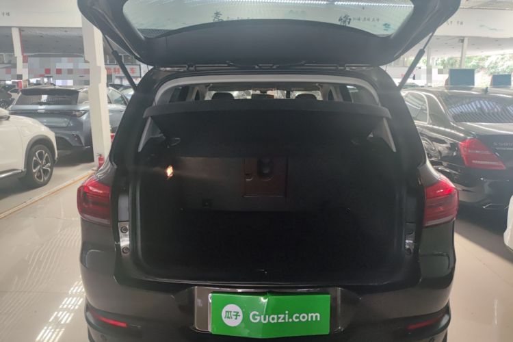 Used Volkswagen Tiguan 2015 2.0 TSI Automatic All-Wheel Drive Luxury Edition
