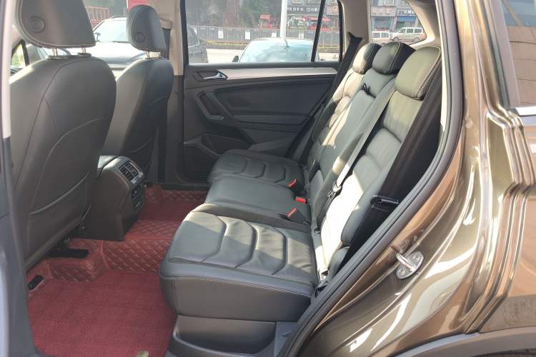 Used Volkswagen Tiguan L 2019 Revised 330TSI Automatic Two-Wheel Drive Smart & Luxury Edition China VI Standard