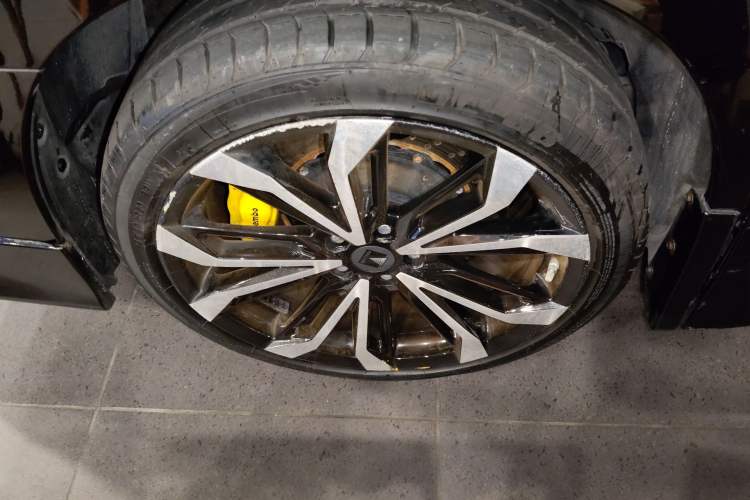 Used Toyota Vellfire 2020 Dual-Engine 2.5L HV Luxury Edition
