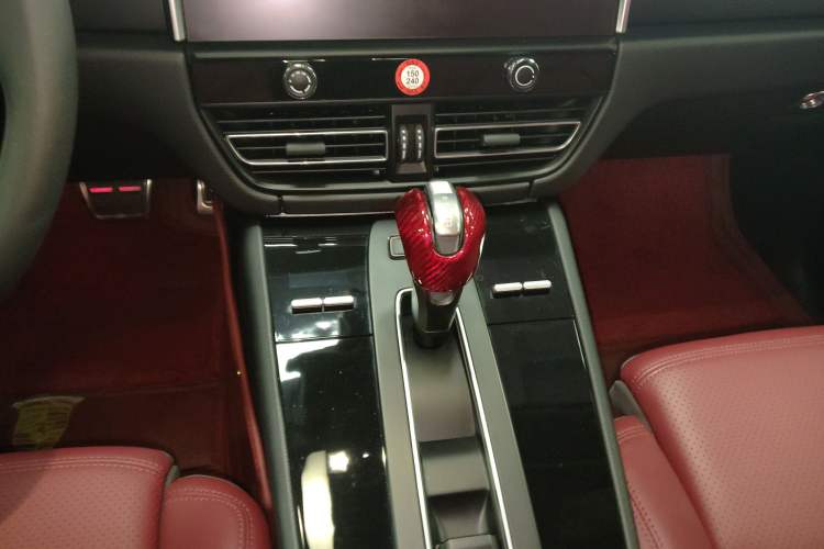 Used Porsche Macan 2023 Macan 2.0T