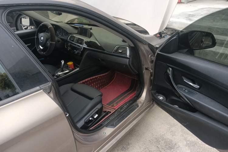 Used BMW 3 Series GT 2017 320i Sport Edition