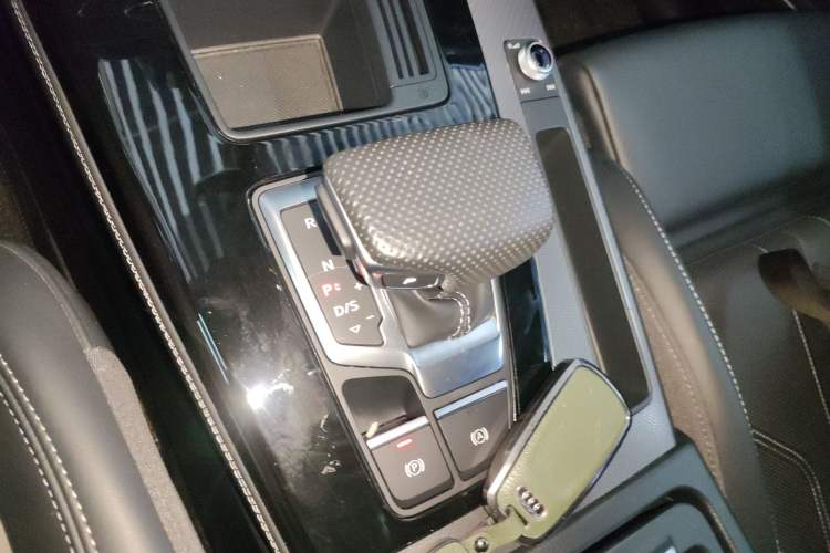 Used Audi Q5L 2024 45 TFSI Luxury Dynamic Model
