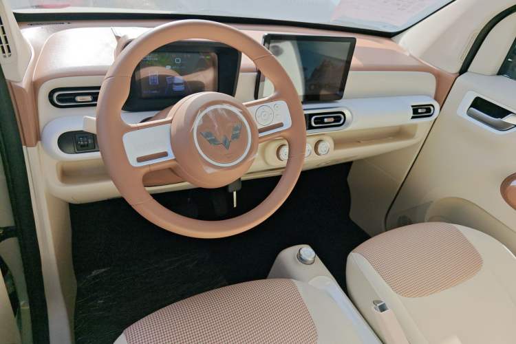 Used Wuling Hongguang MINIEV 2024 3rd Generation 215km Youth Edition