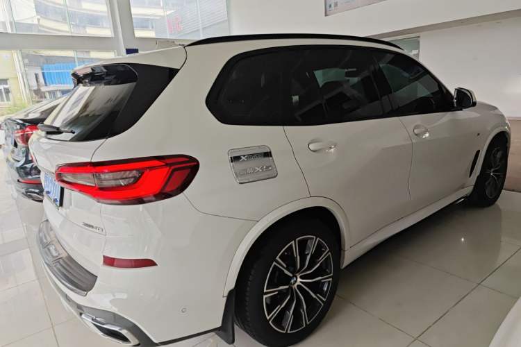 Used BMW X5 2019 xDrive40i M Sport U.S. specification
