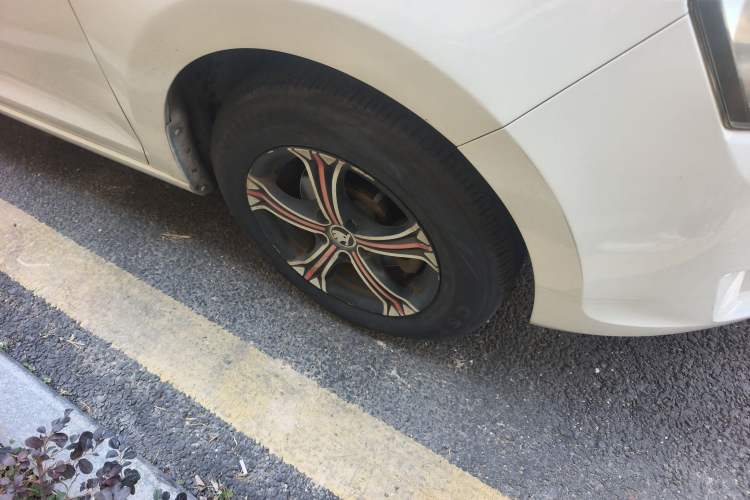 Used Skoda Rapid 2013 1.4L Manual Enjoyment Model