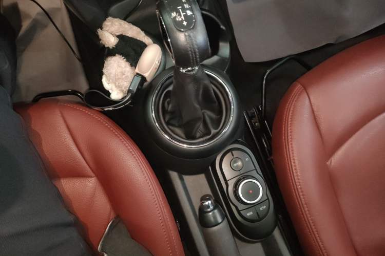 Used  MINI 2016 1.2T ONE Pioneer Edition
