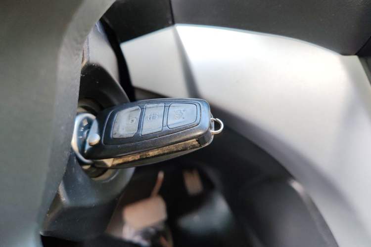 Used Ford Kuga 2013 1.6L GTDi Two-Wheel-Drive Comfort Model
