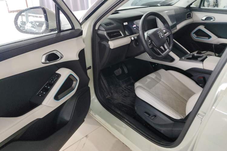 Used BYD Yuan UP 2025 Intelligent Driving Version 401 km Beyond-Range Edition