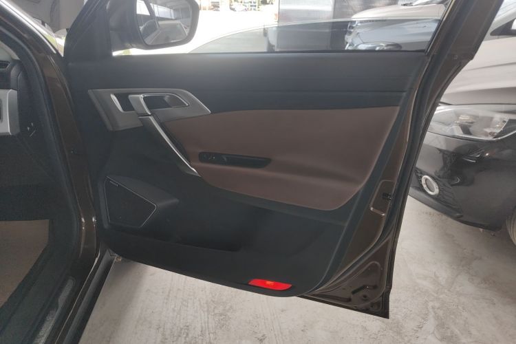 Used Geely Auto Emgrand X7 Sport 2016 1.8TD Automatic ZhiZun Version
