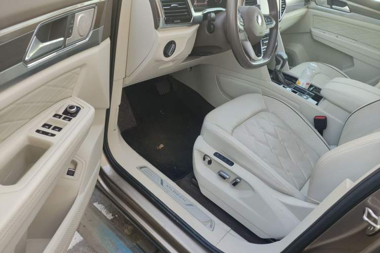 Used Volkswagen Viloran 2020 380TSI Prestige Edition