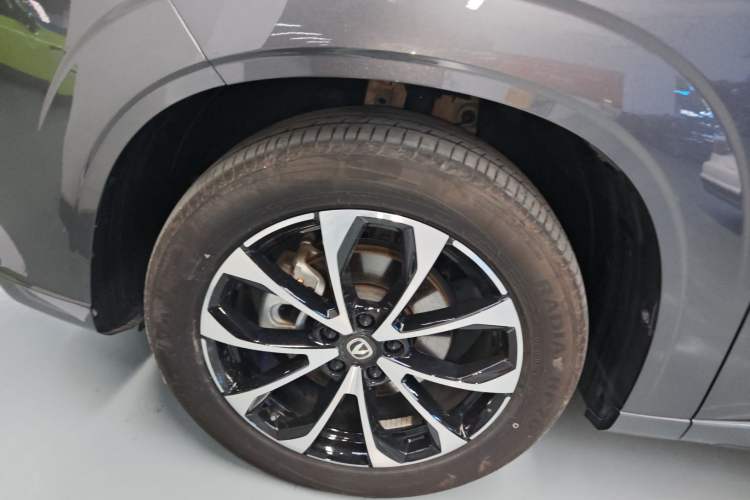 Used Changan UNI-Z New Energy 2024 Blue Whale Smart Electric iDD 125km Beyond Edition
