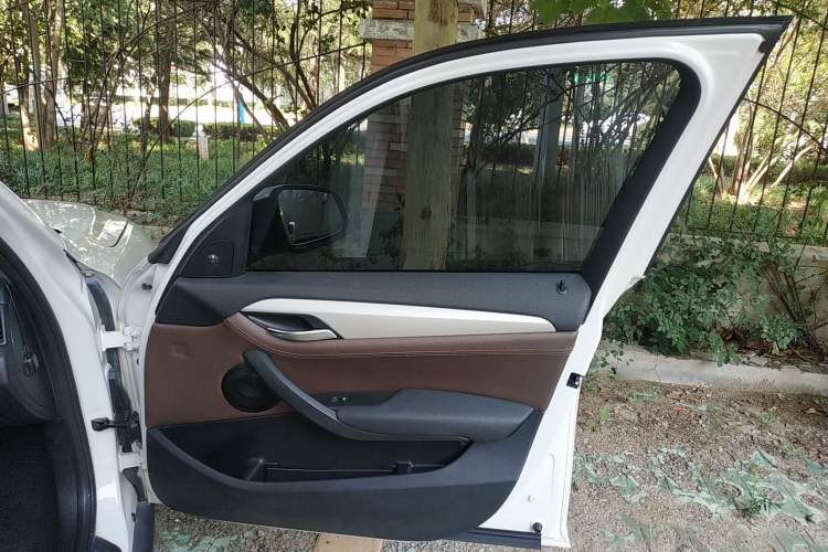 Used BMW X1 2014 sDrive18i Fashion Model
