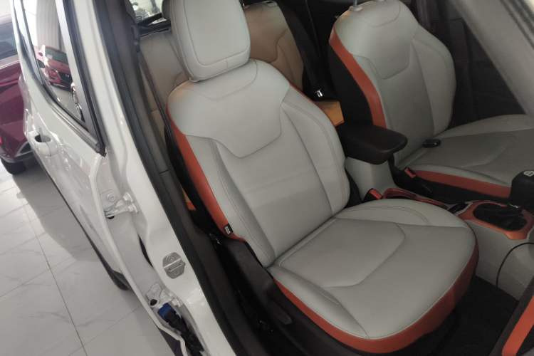 Used  Renegade 2016 1.4T Automatic Smart Edition
