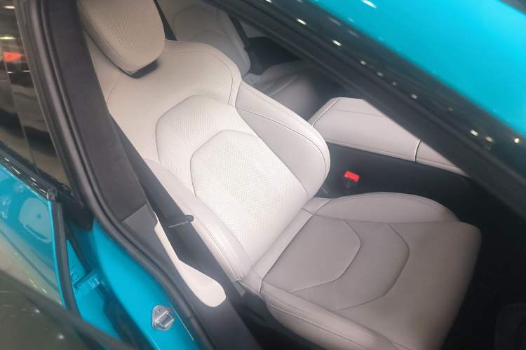 Used  SU7 2024 Four-Wheel-Drive Max Founder's Edition