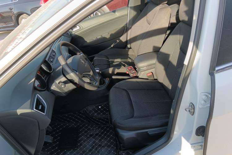 Used Peugeot 308 2014 Enjoy Edition Classic 1.6L Manual YouShang Model
