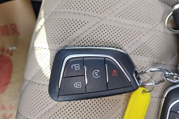 Used Cadillac LYRIQ 2022 Rear-Drive Long-Range Prestige Edition
