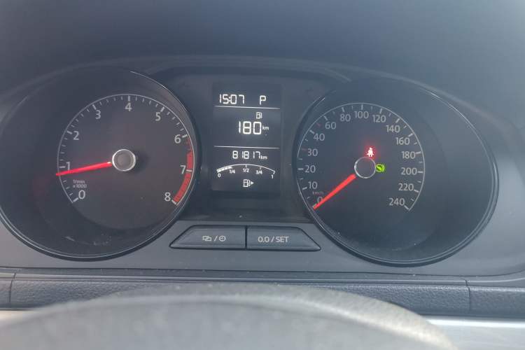 Used Volkswagen Gran Lavida 2015 1.6L Automatic Fashion Edition
